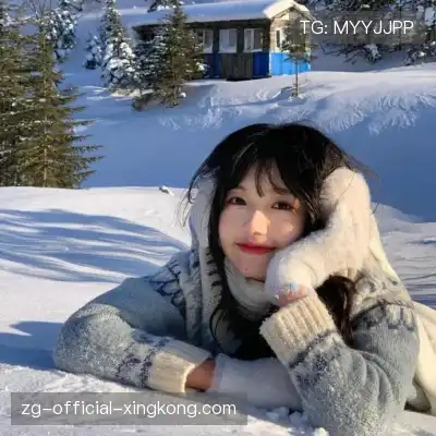 薄霜凤
